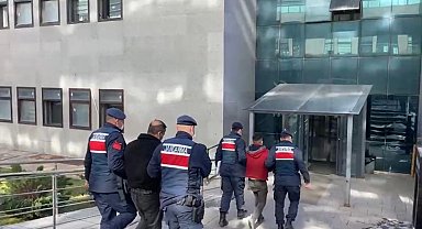 Kamu kurumundan hırsızlık yapan 2 şüpheli yakalandı