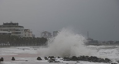 Karadeniz'de fırtına uyarısı