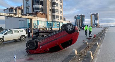 Karaman'da sürücünün ölümden döndüğü feci Kaza