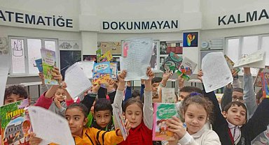 Karnesini alan çocuklar Matematik Müzesinde bir araya geldi