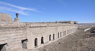Kars'ta tabyalar yok oluyor