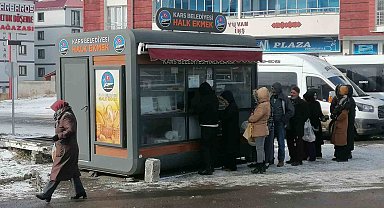 Kars'ta vatandaşlar "Halk Ekmeğe" yöneldi