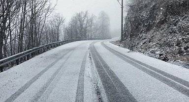 Kartepe'de yılın ilk kar yağışı başladı