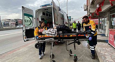 Kazada başını ön cama çarpan sürücü yaralandı
