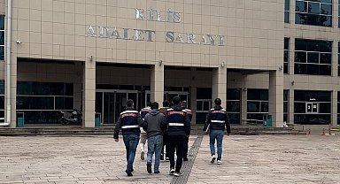 Kilis'te PKKPYDYPG üyesi 2 şahıs yakalandı