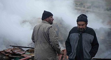Kırıkkale'de ahır ve samanlık yandı