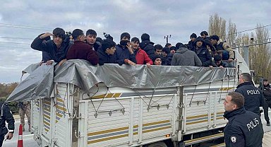 Kırklareli'de göçmen kaçakçılığı yapan sanıklara hapis ve para cezası