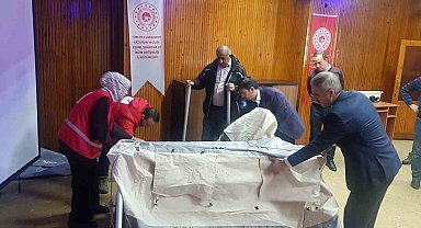 Kızılay'dan çadır kurma eğitimi