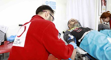 Kızılay'dan yeni kan bağışı kampanyası: "Birbirimize candan bağlıyız"