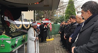 Kocaeli Gazeteciler Cemiyeti Başkanı Kaplan'ın annesi son yolculuğuna uğurlandı