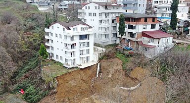 Kocaeli'de toprak kayması: Bölgenin son hali havadan görüntülendi