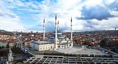 Kocatepe Camii'nin gökyüzü ile buluşması havadan görüntülendi
