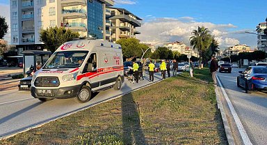 Kontrolden çıkan motosiklet devrildi, sürücü yaralandı