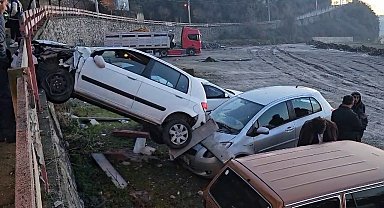 Kontrolden çıkan otomobil park halindeki aracın üzerine uçtu: 1 yaralı
