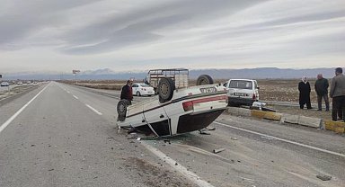 Konya'da iki otomobil çarpıştı: 8 yaralı