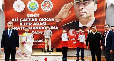 Körfezli karateciler Sakarya'dan madalyalarla döndü