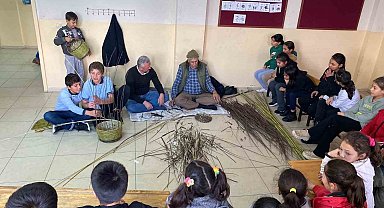 Köyceğiz Ortaokulu öğrencileri sepet örme sanatını öğrendi
