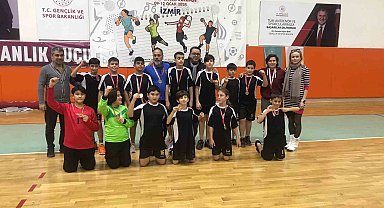 Köyceğiz Yunus Emre Ortaokulu Hentbol'da Bölge Şampiyonu oldu