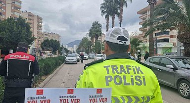 Kozan'da emniyet kemeri takılı olmayanı kameralar affetmeyecek