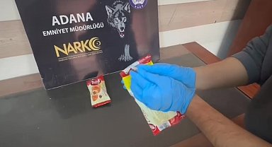 Kruvasan yerine paketin içine uyuşturucu koyup saklamışlar