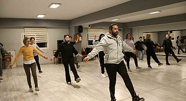 Kuşadası Belediyesi Dans Sanatları Akademisi Spor Kulübü açıldı