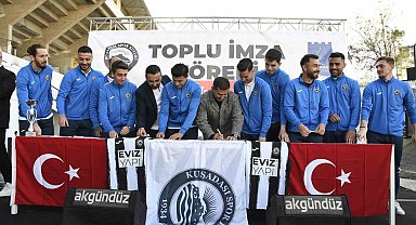 Kuşadasıspor, 8 futbolcu ile sözleşme imzaladı