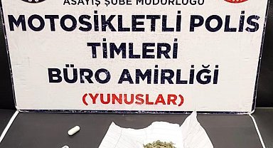 Kütahya'da bir araçta uyuşturucu ele geçirildi
