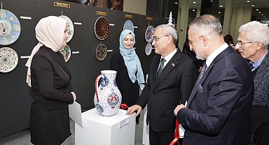 Kütahya'da düzenlenen 'Uluslararası Türk Çini Sanatı Yarışması'nın ödülleri sahiplerini buldu