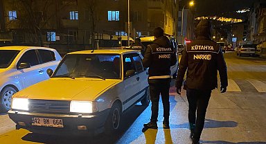 Kütahya'da polisin Narkoalan Uygulamasında uyuşturucu madde ele geçirildi