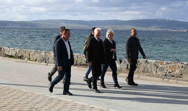 Lapseki'de altyapı ve çevre düzenlemeleri hız kesmeden sürüyor