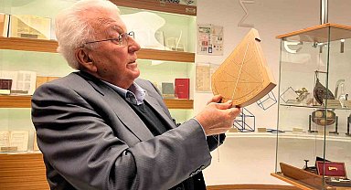 Latin harfleriyle yapılan ilk rubu tahtası Eskişehir'de sergileniyor