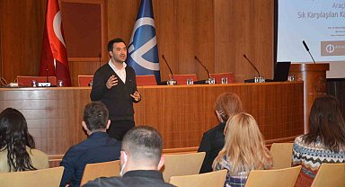 Lisansüstü Eğitim Enstitüsü'nde 'Sosyal Bilimlerde Veri Toplama Araçları: Sık Karşılaşılan Kavram Yanılgıları' konuşuldu