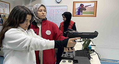 Liseli gençler gönüllerince eğlendi