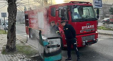 Lüleburgaz'da çöp konteynerinde yangın çıktı