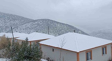 Malatya'da kar yağışı etkili oluyor
