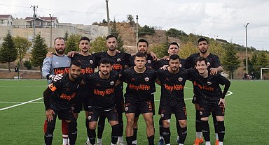 Manisa SAL'da liderler namağlup yoluna devam ediyor