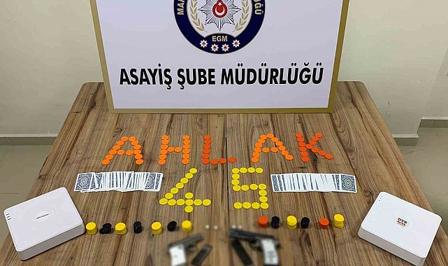 Manisa'da kumar operasyonu: 23 kişiye 147 bin 775 TL para cezası