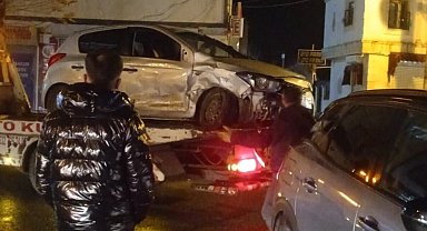 Mardin'de iki otomobil çarpıştı: 6 yaralı