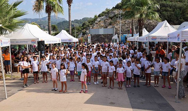 Marmaris Belediyesi'nden spora yatırım, sporcuya destek