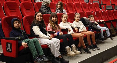 Marmaris'te çocuklar için animasyon film gösterileri başladı