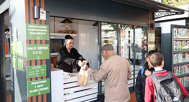 Marmaris'te Halk Büfe'den 5 ayda 215 bin ekmek satışı
