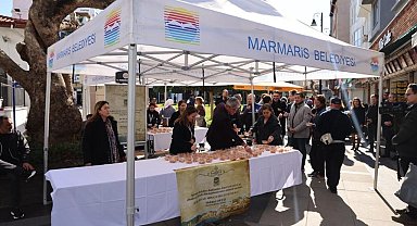 Marmaris'te merhum başkanlar anısına lokma dağıtıldı