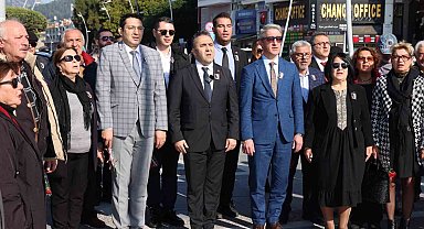 Marmaris'te Uğur Mumcu törenle anıldı