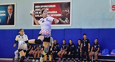 Mavi Kelebekler'de Liderlik için kritik hafta
