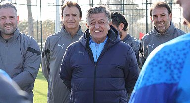 Menemen FK'da Yılmaz Vural, Cenk Laleci'yi geride bıraktı