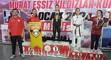 Menteşe'nin minik karatecileri madalyalar ile döndü