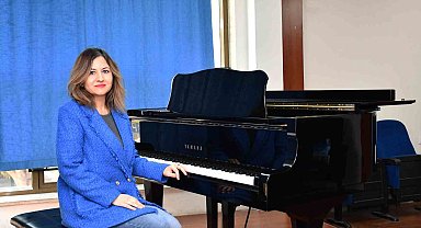 Mersin Üniversitesi'nden şehre armağan: Mersin Marşı