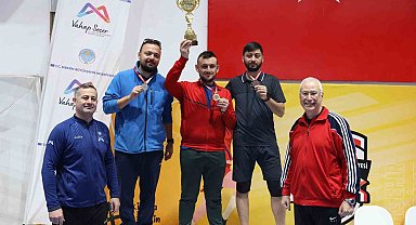 Mersin'de '3. Veteranlar Masa Tenisi Turnuvası' düzenlendi