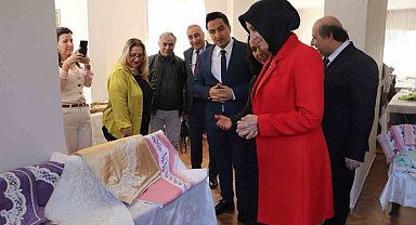 Mersin'de 'Hayat Boyu Öğrenme Birimi'nin kursları devam ediyor