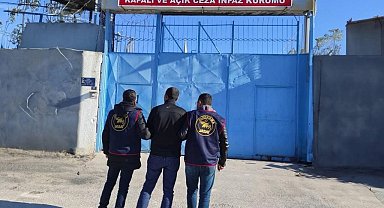 Mersin'de aranan şahıslar yakalandı 20'si tutuklandı